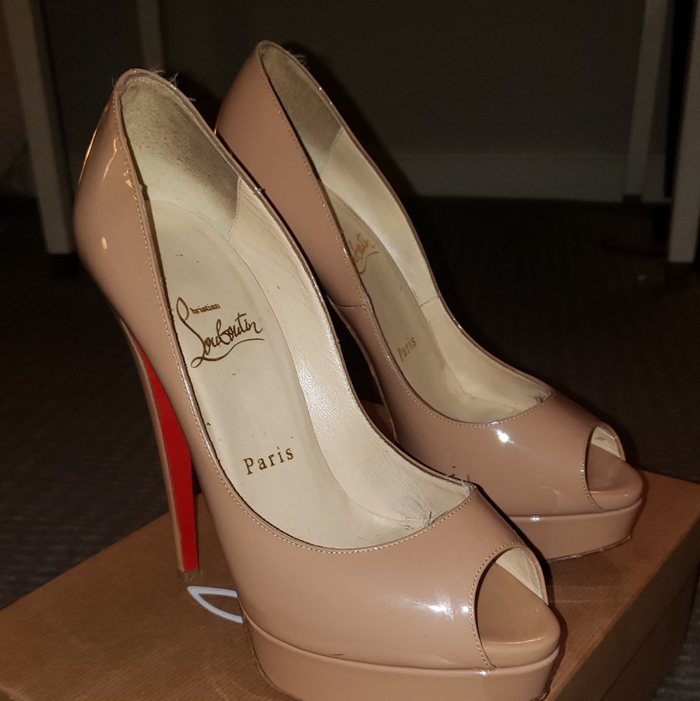 Christian Louboutin 37